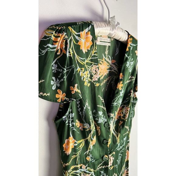 UO Urban Outfitters Matilda Floral Button-Up V-Neck Jumpsuit Size Small - Picture 7 of 13